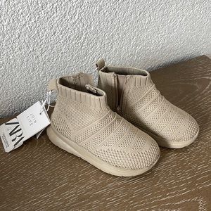 Zara Tan Ankle Sock Sneaker With Zipper